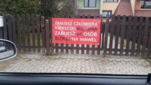 zabijesz-95-osob-idziesz-na-Wawel