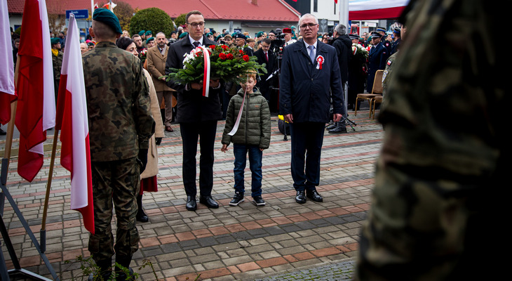 Msza święta, manifestacja, piknik – obchody Narodowego Święta Niepodległości w Tarnobrzegu (fotoreportaż oraz video)