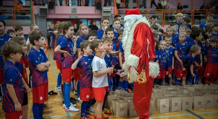 Wiślackie Mikołajki w SKS Wiśle Sandomierz (fotoreportaż oraz video)